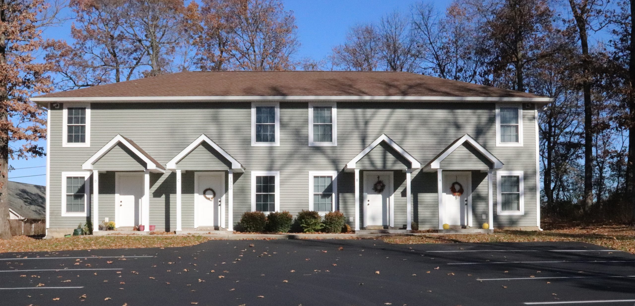 Diuguid Dr Apartment building Murray KY